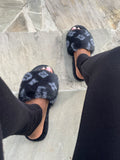 Superstar slippers in black with plush lining and star design