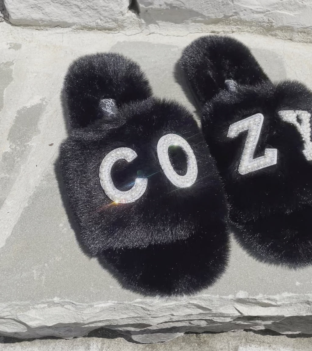 Cozy Slippers – Cozy Clozet